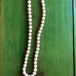 White freshwater pearls 19” strand necklace